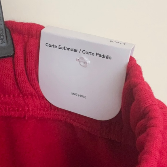 NWT Men's Red Jordan Hoodie & Joggers - Picture 14 of 16